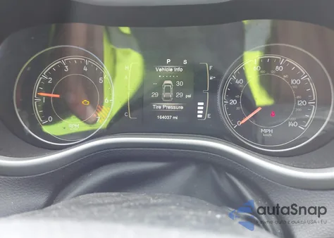 2014 Jeep Cherokee Latitude z USA, uszkodzony, nr VIN 1C4PJLCB0EW288309